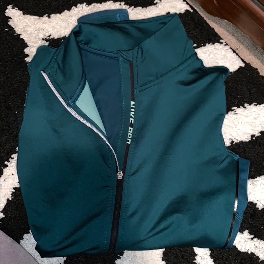 Nike Pro Dri-fit half zip! 💙😍